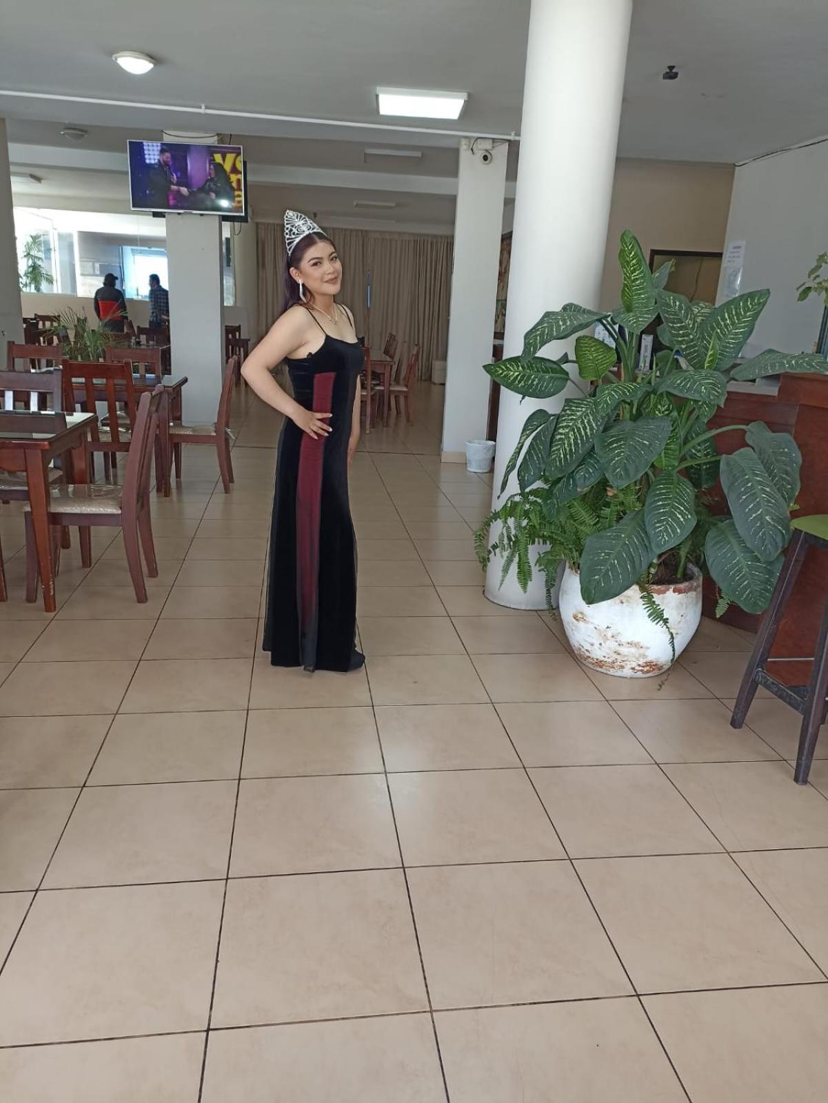 Hotel Versailles Ambato Esterno foto