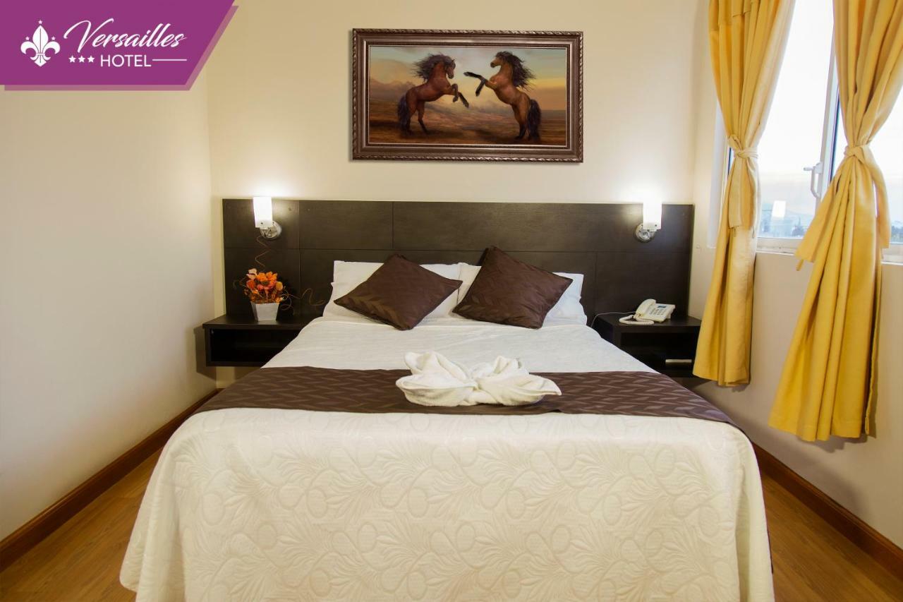 Hotel Versailles Ambato Esterno foto
