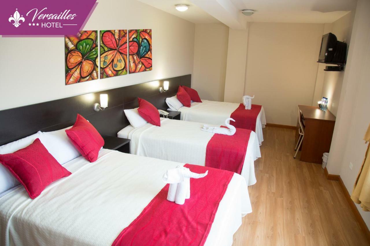 Hotel Versailles Ambato Esterno foto